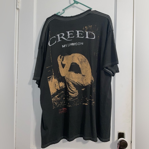 NWT urban outfitters Creed gray and Tan Graphic Tee - Picture 1 of 3